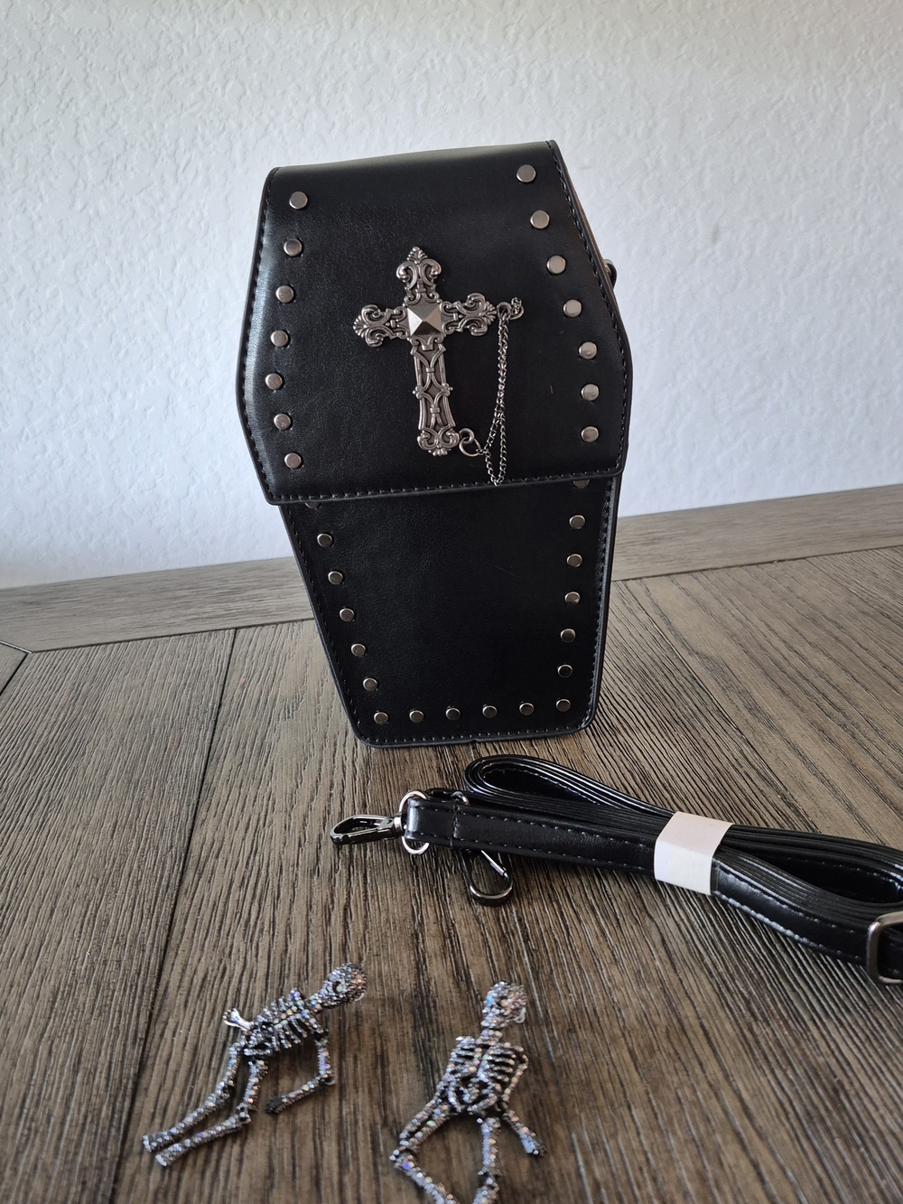 Black Coffin Crossbody Bag – Gothic Halloween Purse with Cross and Studs